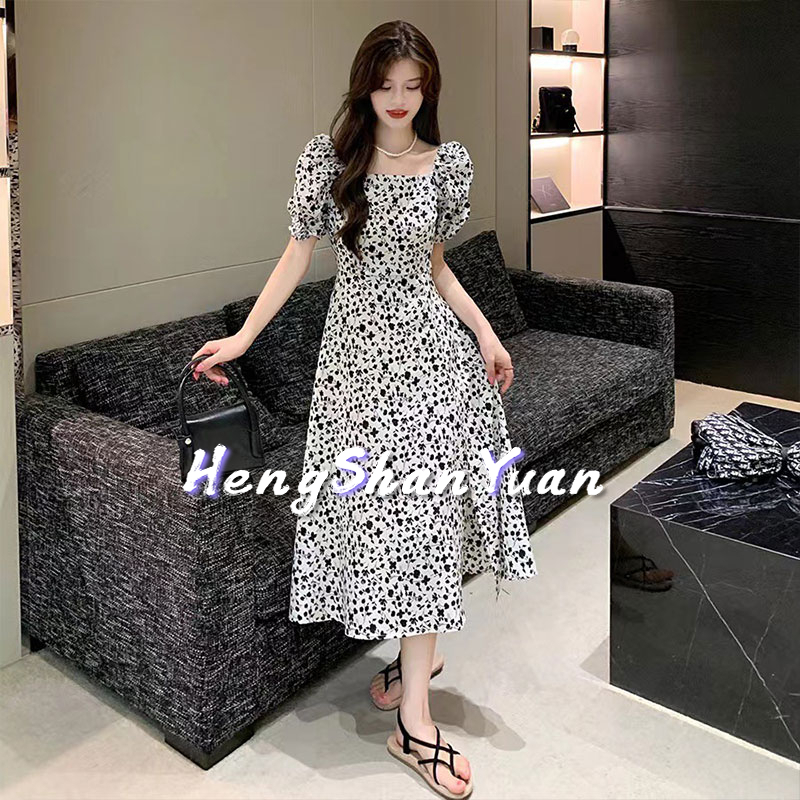 Đầm Dài Cổ Vuông Xẻ Tà In Họa Tiết Hoa Phong Cách Pháp Thời Trang Cao Cấp 2023 Mới