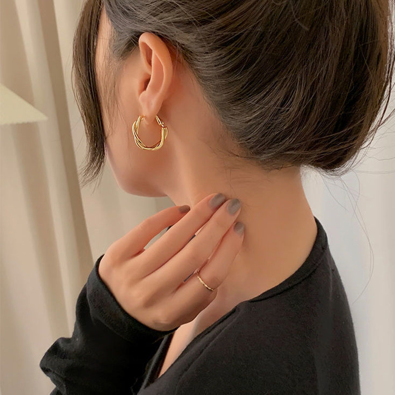 Bông Tai Hình Tròn Bằng Kim Loại Phong Cách Retro Thời Trang Cho Nữ