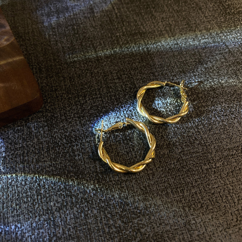 Bông Tai Hình Tròn Bằng Kim Loại Phong Cách Retro Thời Trang Cho Nữ