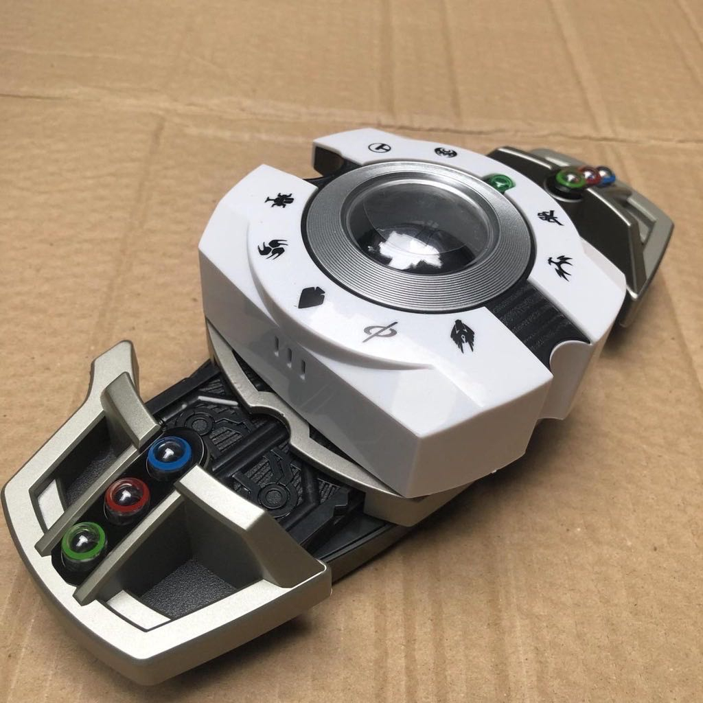 Thắt Lưng Kamen Rider Decade Driver DCD  DX NEO Magenta