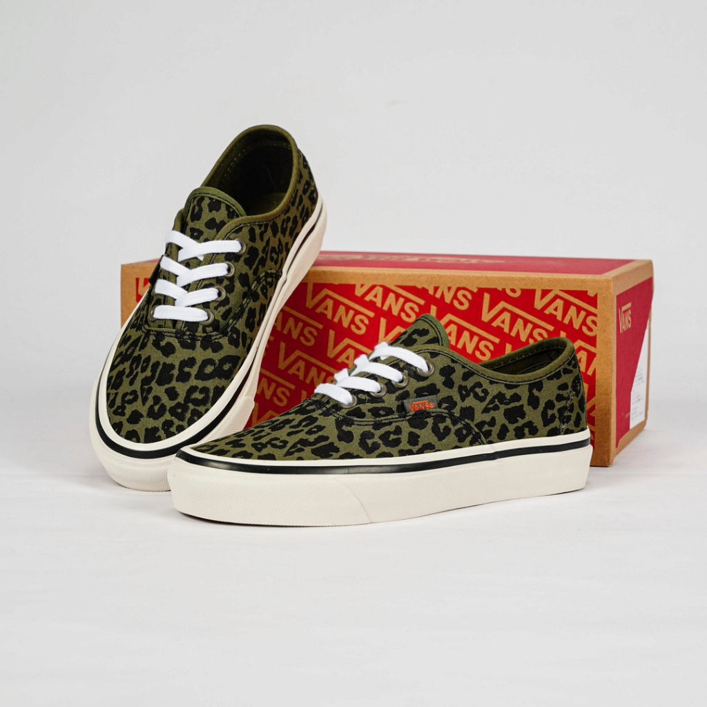 Giày Thể Thao Vans Genuine 44DX Vans Họa Tiết Da Báo Cá Tính Cho Nam