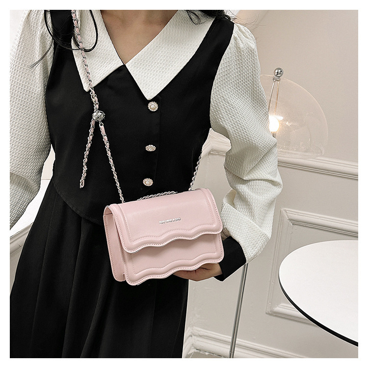 💥có hàng sẵn💥Túi Xách Đeo Vai Kiểu Vuông Nhỏ Phối Dây Xích Thời Trang Mùa Xuân 2023