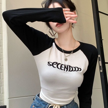 COZOK Áo Thun Lửng Tay Dài Dáng Ôm Thêu Chữ Màu Sắc Tương Phản Dễ Thương