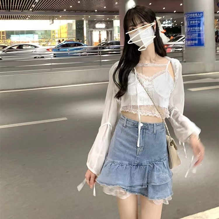 Bộ đồ COZOKC gồm áo khoác dài tay và áo hai dây phối ren xinh xắn dành cho nữ