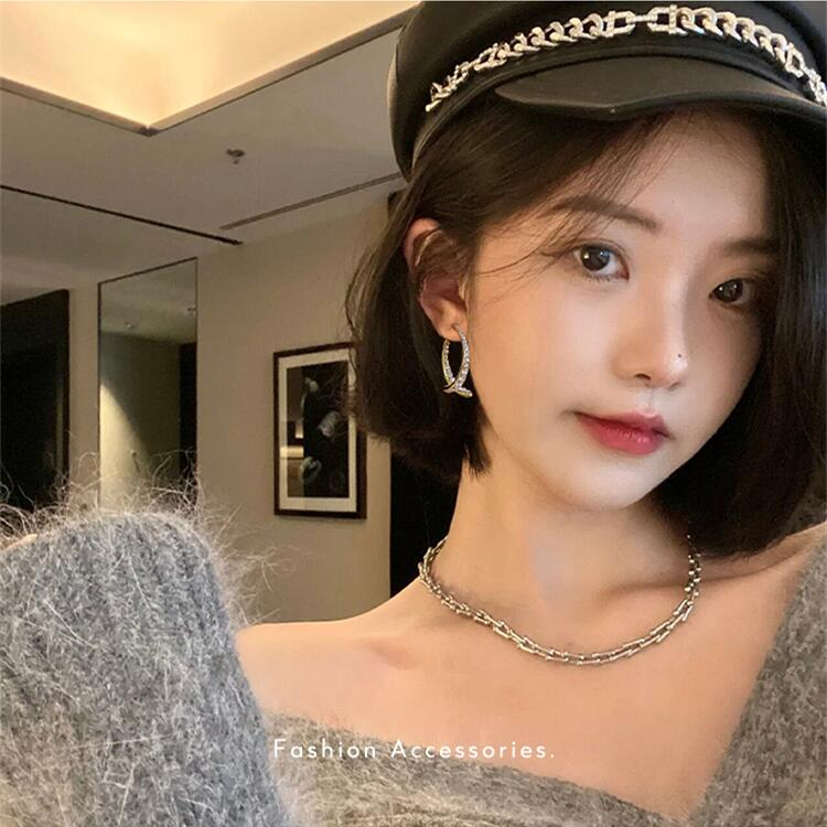 Bông Tai Cong Hình Chữ Thập Đính Đá Lấp Lánh Phong Cách Hàn Quốc Cho Nữ