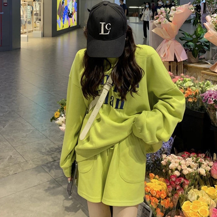 COZOK Set áo thun tay dài in chữ + quần short thời trang cho nữ