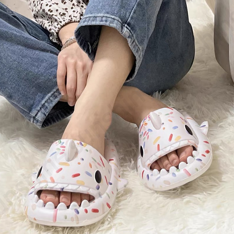 Dép Quai Ngang , Dép Cá Mập Phối Nhiều Màu Dễ Thương Cho Nam Nữ