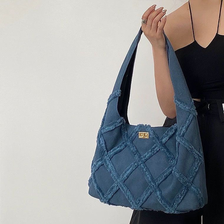 Túi Tote Đeo Vai Cỡ Lớn Chất Liệu Denim Phối Tua Rua Mẫu Mới 2023 Thời Trang Cho Nữ