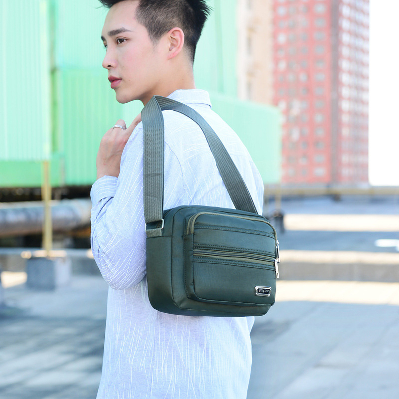 Túi đeo vai MOWEIKAIDI thiết kế giản dị thời trang dành cho nam