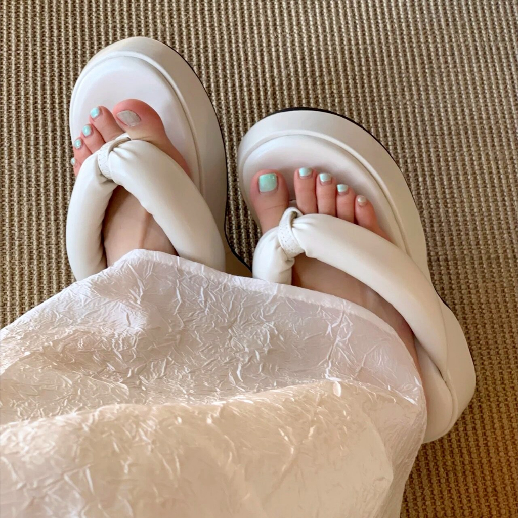 Dép Quai Ngang Đế Dày Mềm Mại Phong Cách Pháp Thời Trang Mùa Hè Cho Nữ