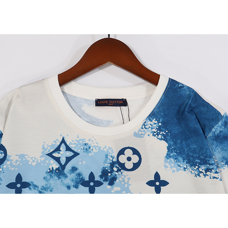 Áo Thun cotton Tay Ngắn Cổ Tròn In Họa Tiết LV Thời Trang unisex