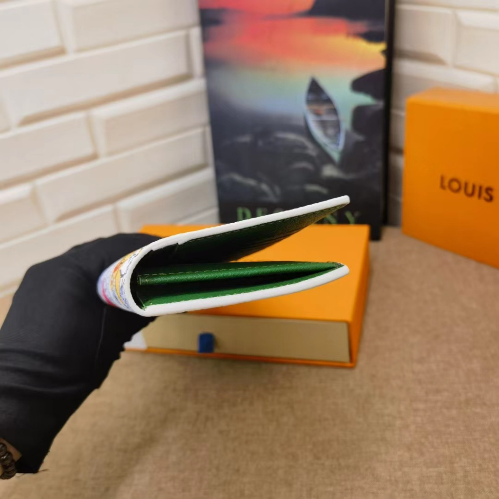 Ví Da Louis Vuitton LVM82011 Sang Trọng Cho Nam