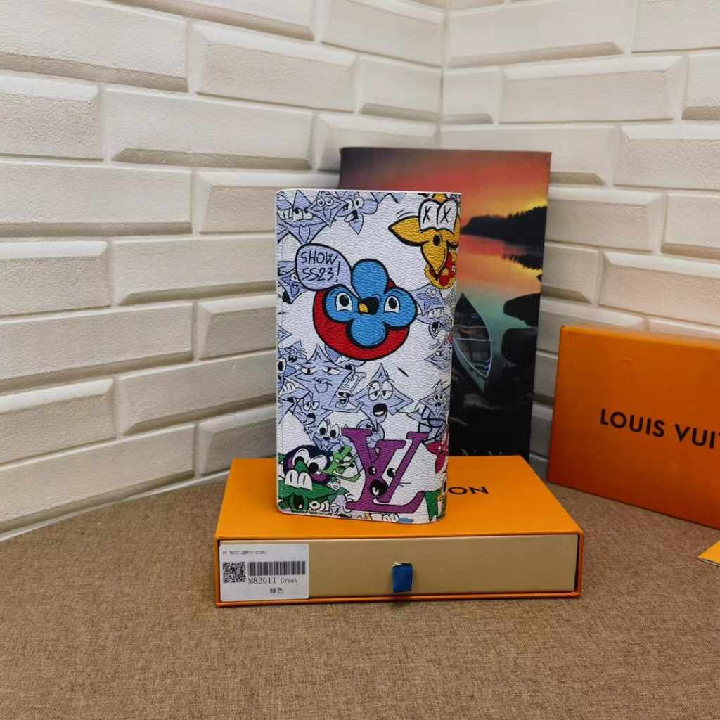 Ví Da Louis Vuitton LVM82011 Sang Trọng Cho Nam