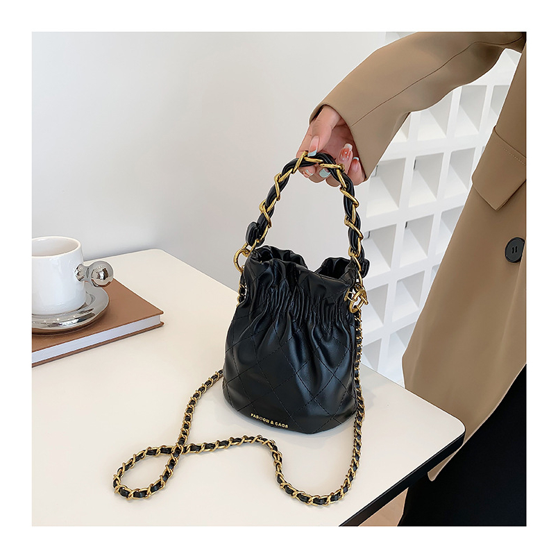 Túi Đeo Chéo Dây Xích Đính Kim Cương Dễ Phối Đồ Thời Trang Cho Nữ