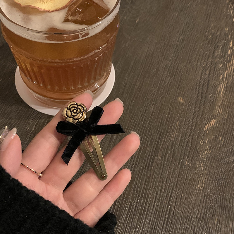 Kẹp Tóc Nơ Nhung Đen Phong Cách retro Xinh Xắn Cho Nữ