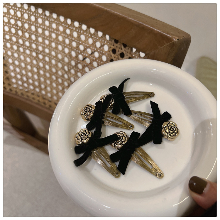 Kẹp Tóc Nơ Nhung Đen Phong Cách retro Xinh Xắn Cho Nữ