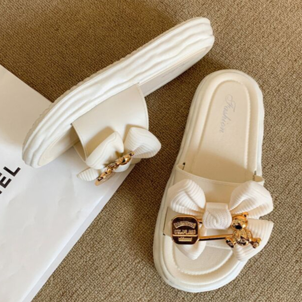 Cosy_Zone dép kiểu đi chơi dép bánh mì thoáng khí  Mềm Mại Chống Trượt dép lê nữ 2023 NEW MAR3102