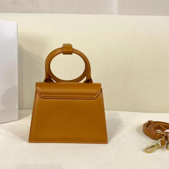 Túi Đeo Chéo JACQUEMUS Chất Liệu Da Thật 100% Thời Trang Cho Nữ