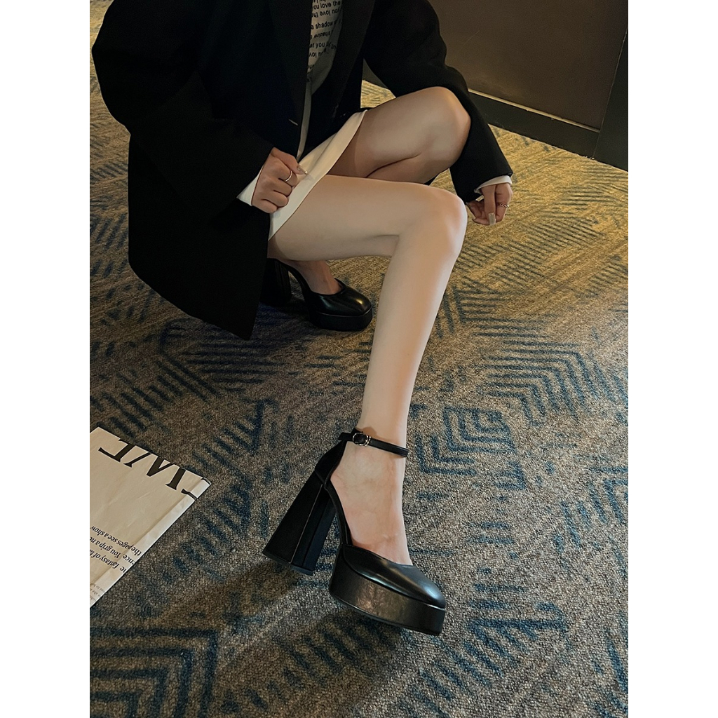 Aès Giày cao gót nữ Barbie da lì đế vuông hai màu trắng kem, đen giày form rộng  MGXT203