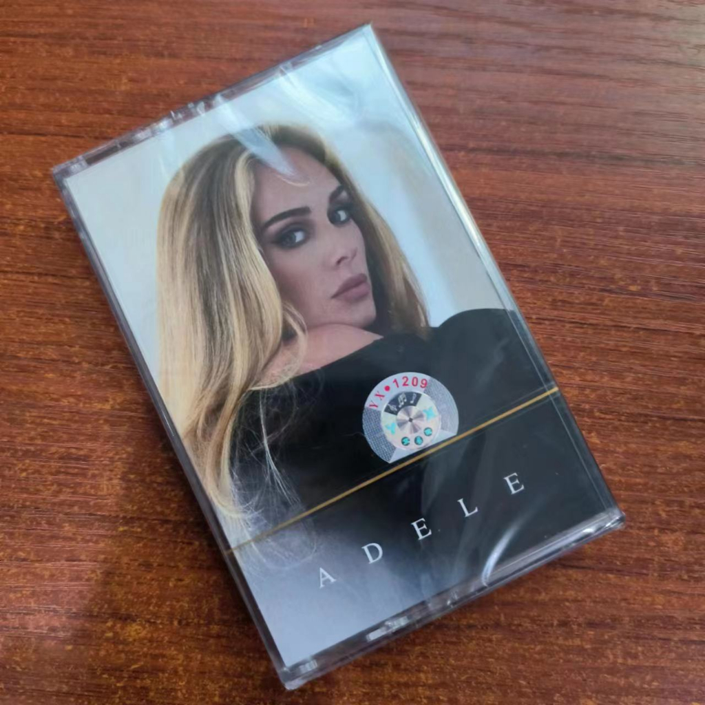 Album Ảnh hello Kitty adele 19 21 25 30 19 21 25 30 Mới