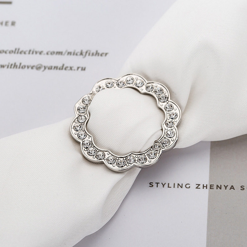 1 Nút Thắt Lưng Hình Tròn / Trái Tim Đính Đá / Ngọc Trai Đa Năng Trang Trí Áo Sơ Mi / Khăn Choàng / Thắ