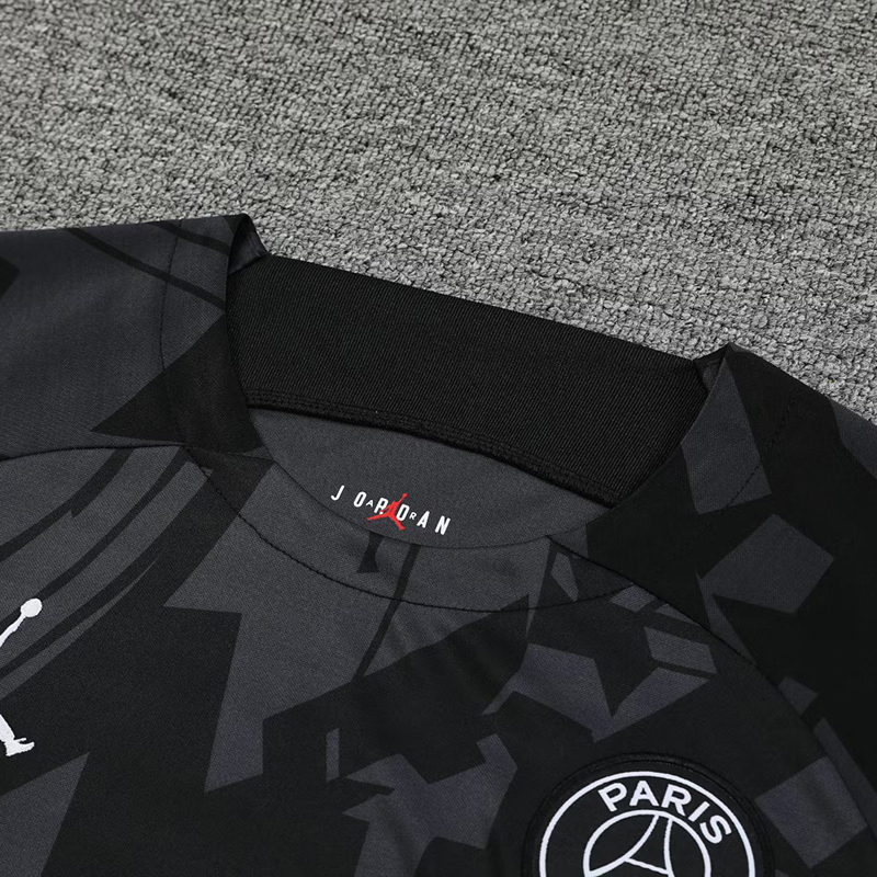 Bộ Quần Áo Tập Đá Banh Tay Ngắn Màu Đen Size S-2XL 2023-24