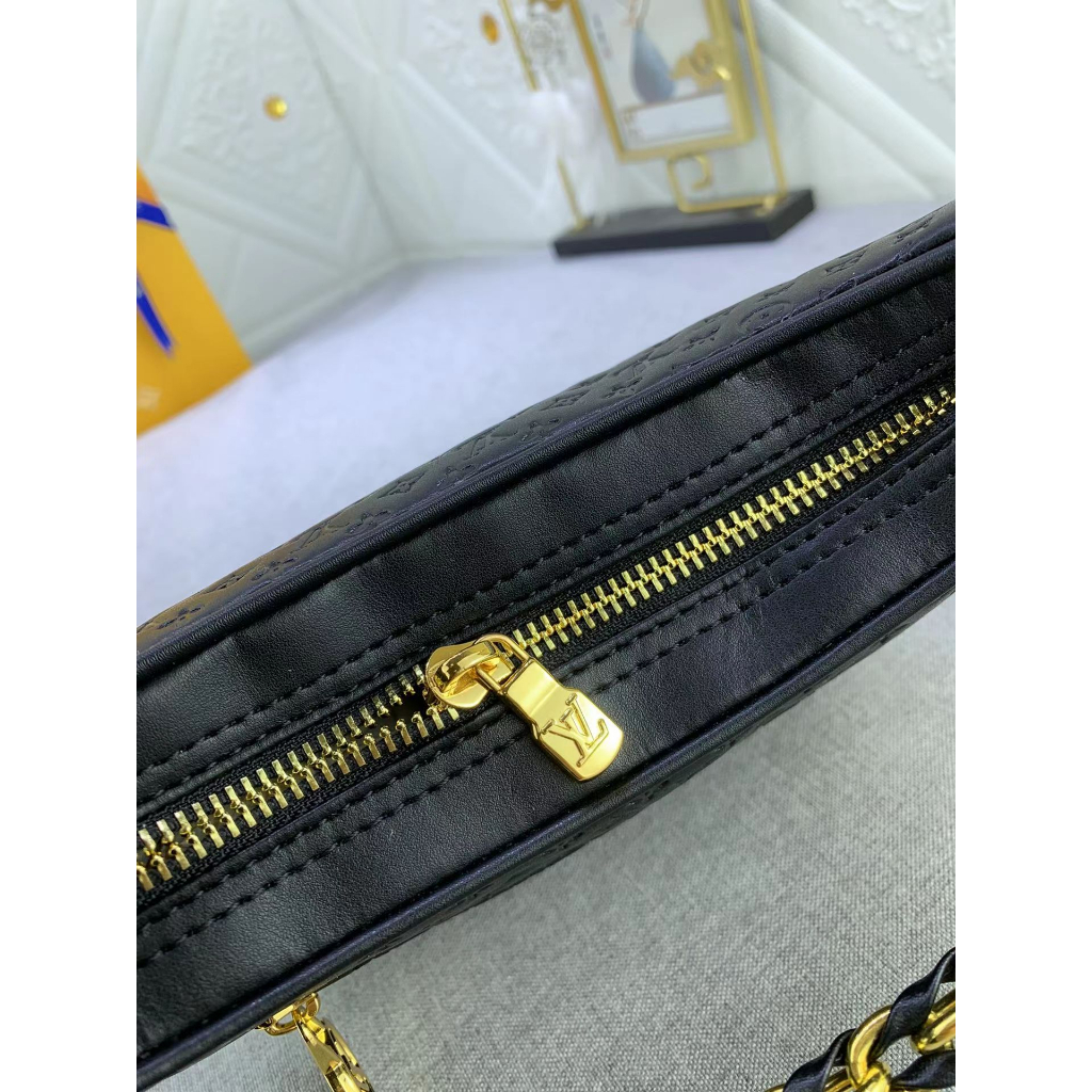 Túi Da Đeo Chéo Louis Vuitton M22591 Thời Trang Sang Trọng Cho Nữ