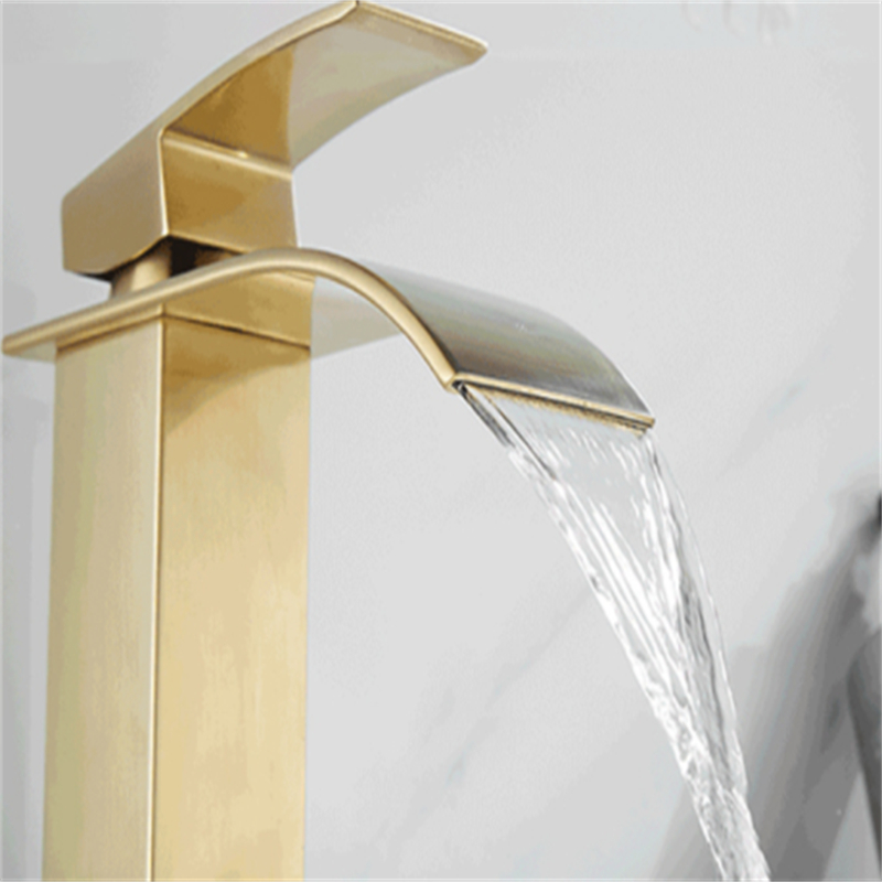 Vòi Nước Nóng Lạnh Bằng Đồng Thau Màu Vàng Sang Trọng Cho Nhà Bếp / Phòng Tắm