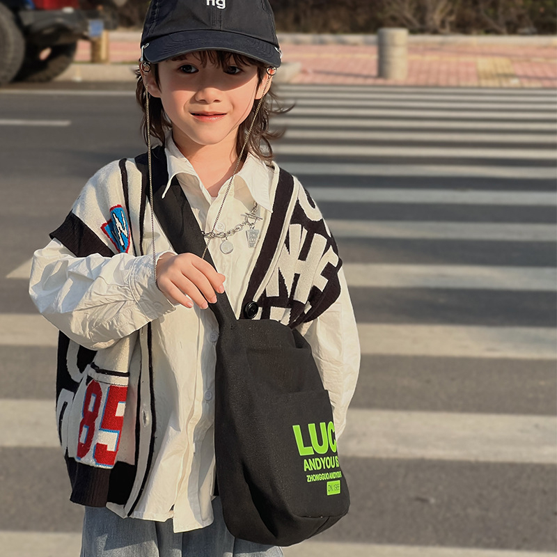 Túi Đeo Vai Vải Canvas In Chữ May Mắn Màu Tương Phản Phong Cách Hip Hop Thời Trang 2023