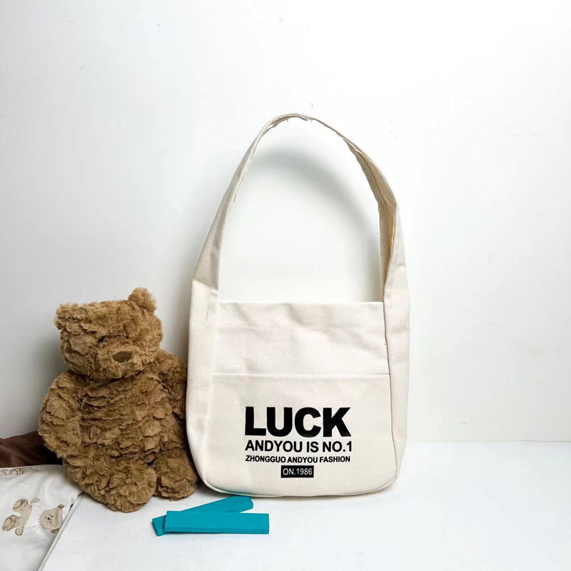 Túi Đeo Vai Vải Canvas In Chữ May Mắn Màu Tương Phản Phong Cách Hip Hop Thời Trang 2023