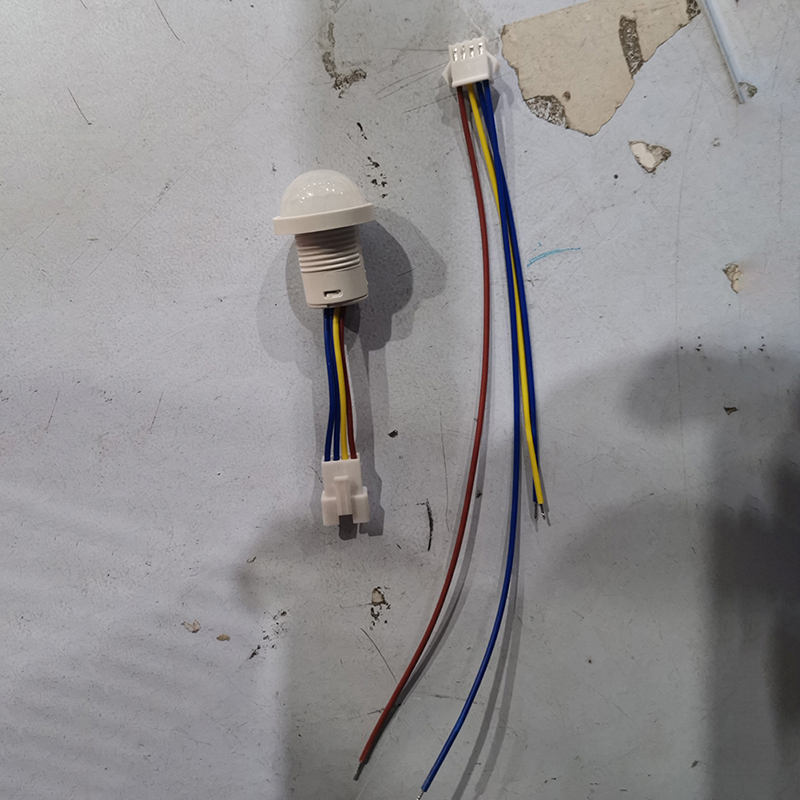 Công Tắc Đèn Cảm Biến Chuyển Động Hồng Ngoại Tự Động VHDD 110 / 220v