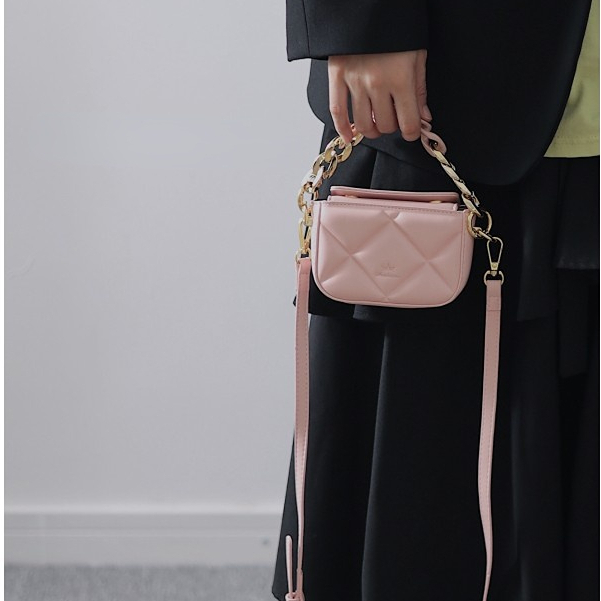 Túi Đeo Chéo Bằng acrylic Phối Dây Đeo Sợi Xích Thời Trang Dành Cho Nữ