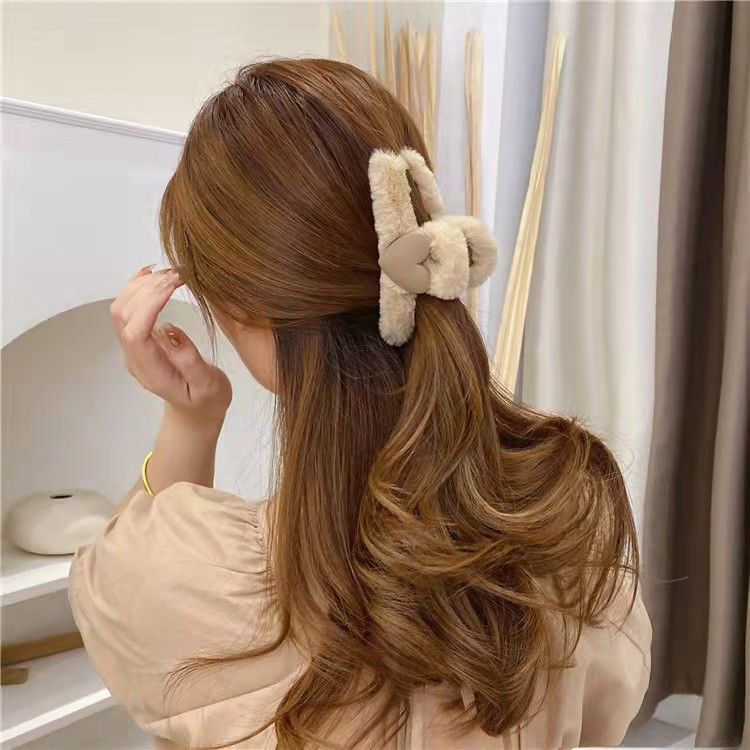 Kẹp Tóc Càng Cua Đính Lông Nhân Tạo Phong Cách Hàn Quốc