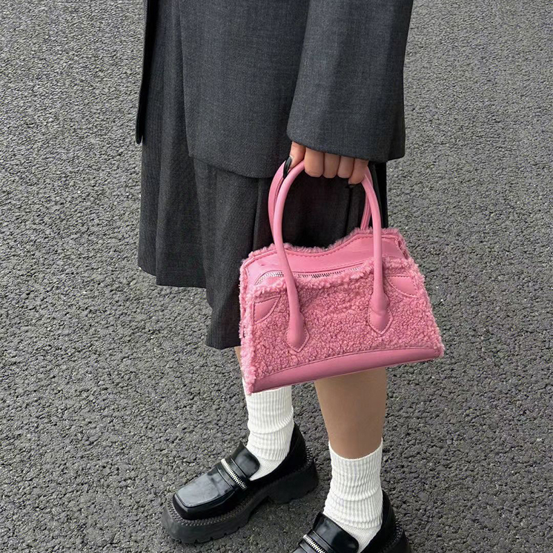 Bán Chạy✨Túi Đeo Chéo Lông Cừu Phong Cách Hàn Quốc Thời Trang 2022