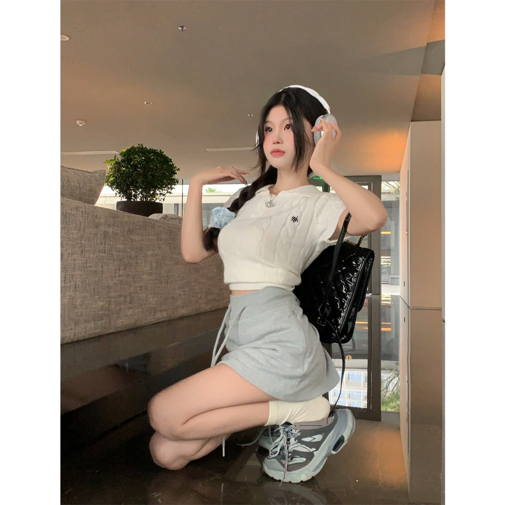 Áo Thun polo Dệt Kim Tay Ngắn Dáng Ôm Thêu Họa Tiết Phong Cách Cổ Điển Thời Trang Cho Nữ