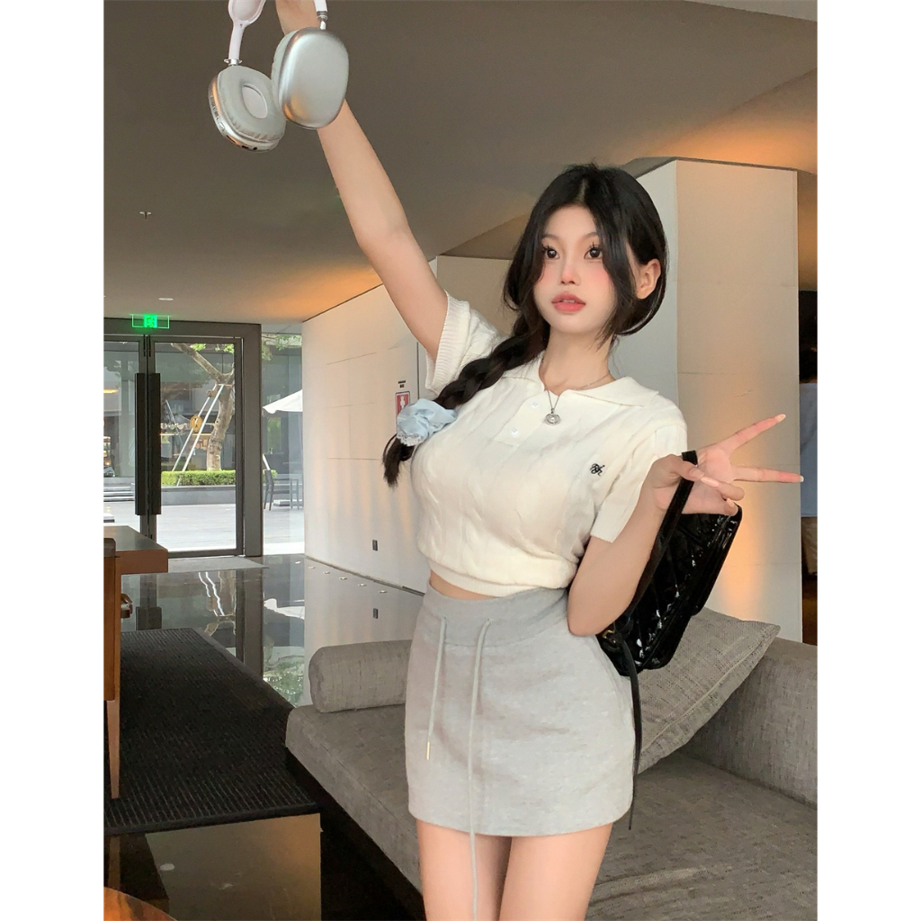 Áo Thun polo Dệt Kim Tay Ngắn Dáng Ôm Thêu Họa Tiết Phong Cách Cổ Điển Thời Trang Cho Nữ