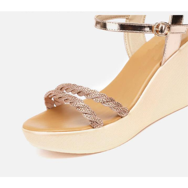 Sandal Cao Gót Đế Dày Đính Đá Có Size Lớn Cho Nữ