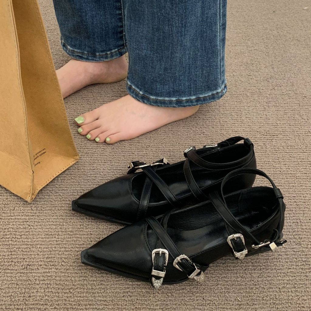 Giày Gót Dày Mũi Nhọn Miệng Nông Màu Đen Kiểu Retro Pháp Thời Trang 2023 Cho Bạn Gái