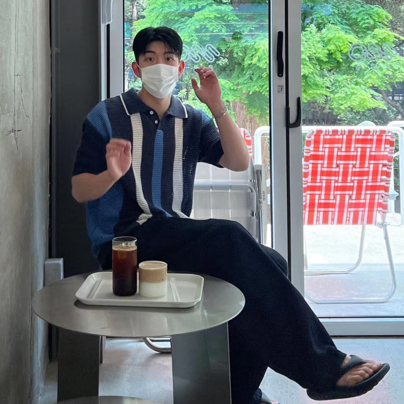 Áo Polo Dệt Kim Tay Ngắn Kẻ Sọc Rỗng Thoáng Khí Màu Sắc Khóa Cài