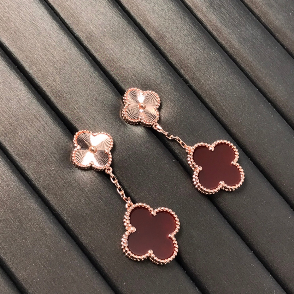 Bông Tai Hình Cỏ Bốn Lá Đính Đá Ngọc Bích Đỏ Thời Trang Năm 2023