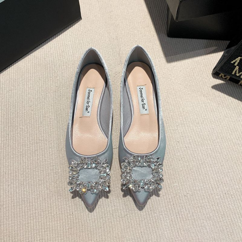 Giày Búp Bê Mũi Nhọn Đính Đá Chất Liệu Satin Plus Size 33-44