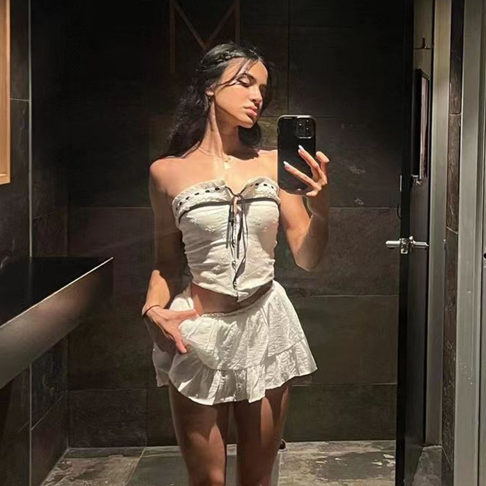 Áo Croptop Sát Nách Trễ Vai Phối Ren Phong Cách Đường Phố Thời Trang Xuân Hè Cho Nữ