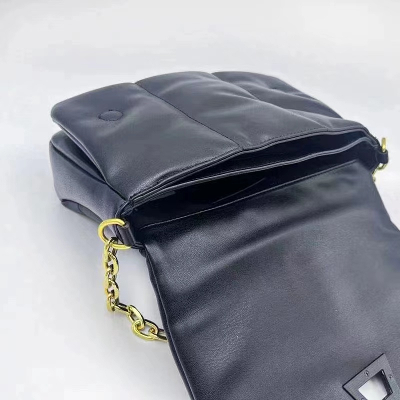 Túi Xách Zara Mini Màu Đen Dễ Phối Đồ Thời Trang Cho Nữ