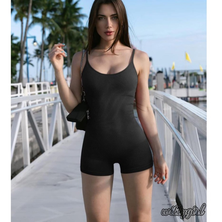 Áo Liền Quần Hai Dây Ngắn Dáng Ôm Màu Trơn Hở Lưng Thời Trang Mùa Hè Cho Bạn Gái