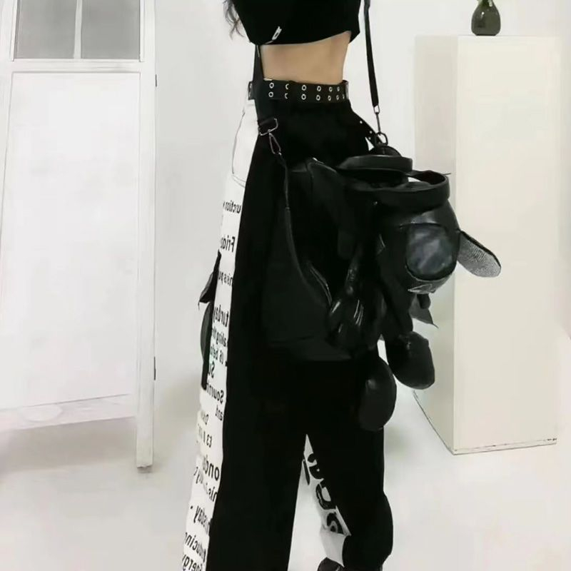 Quần Baggy Jeans In Chữ Phối Túi Độc Đáo Thời Trang Mùa Thu Cho Nữ