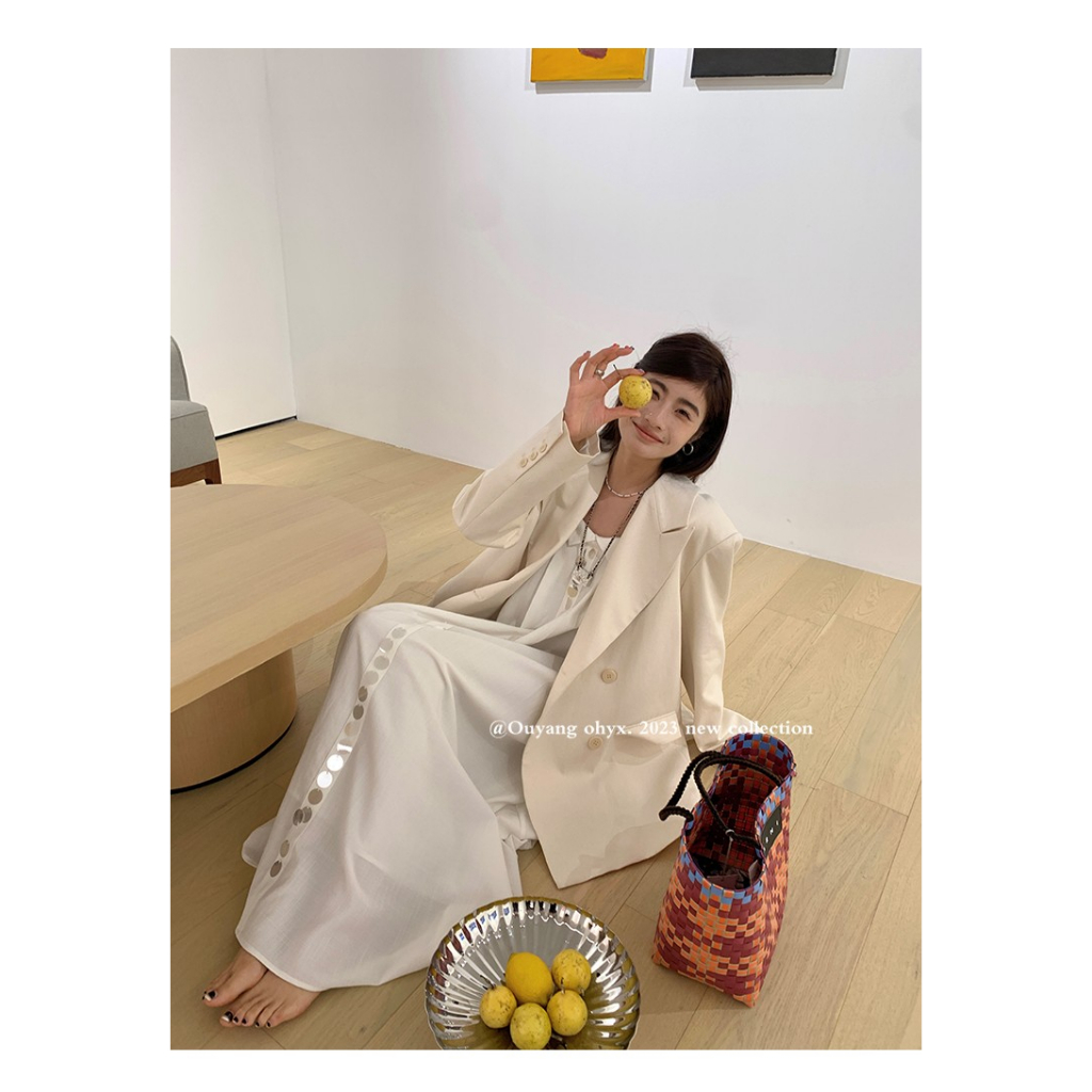 Đầm Dài Hai Dây Dáng Rộng Màu Trắng Đính Kim Sa Lấp Lánh Thời Trang Mùa Hè