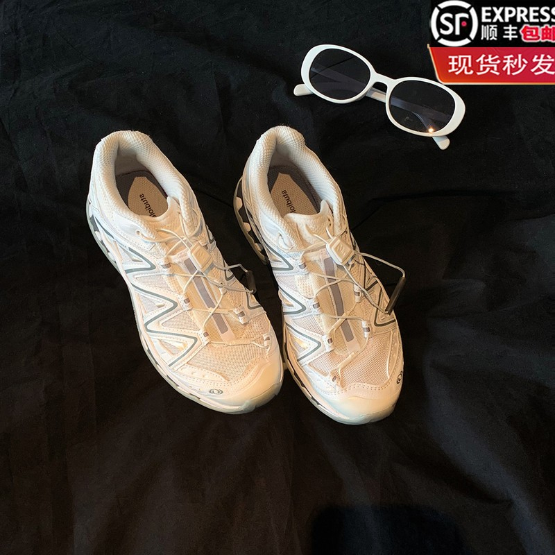 Giày Thể Thao Đế Dày Thời Trang Năng Động Cho Nữ