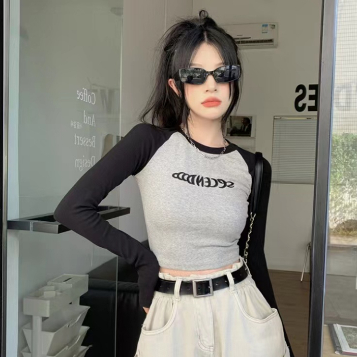 COZOK Áo Croptop Tay Dài Hoạ Tiết Chữ Thêu Phong Cách Vintage