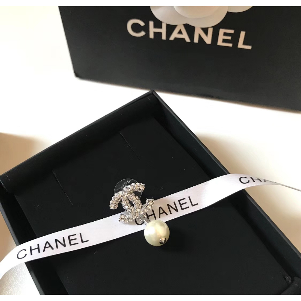 Bông Tai Mạ Bạc 925 Hình Chữ Cái Đính Ngọc Trai Thời Trang