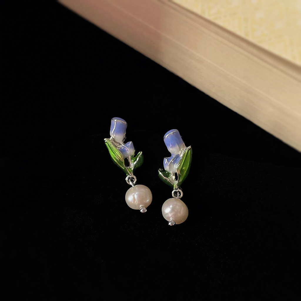Bông Tai Xi Mạ Bạc 925 Hình Hoa Tulip Đính Ngọc Trai Giả